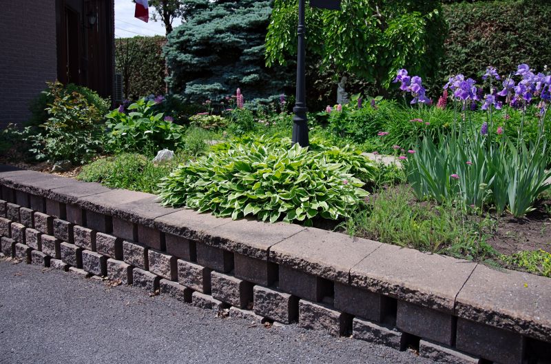 Concrete Retaining Wall Service